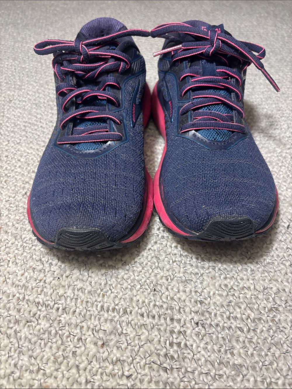 Brooks Ghost 12 Women's Running
Shoes - Navy Blue / Pink - Size 8 - Picture 2 of 8